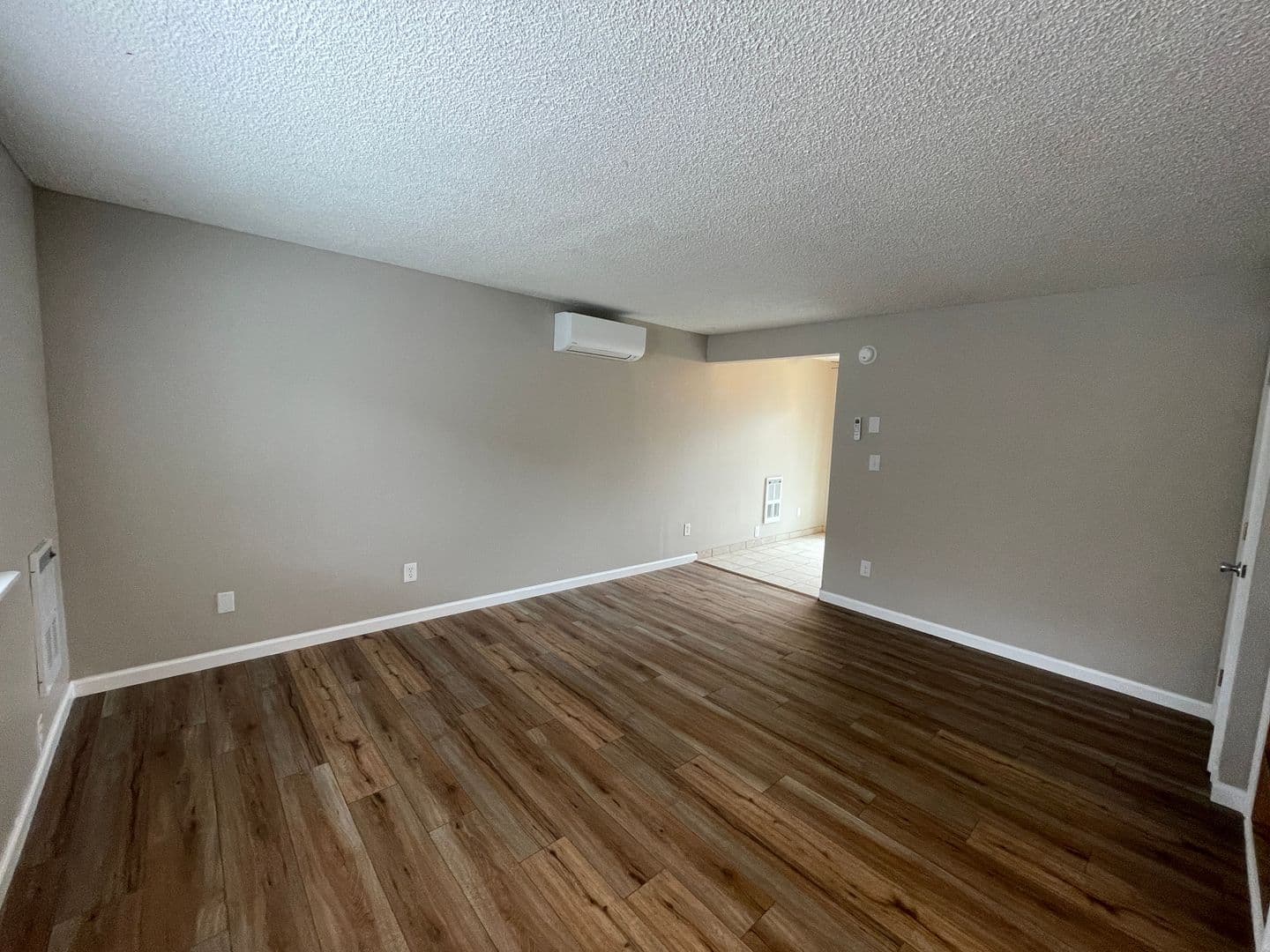 Salem Apartment: 4142-4166 State Street