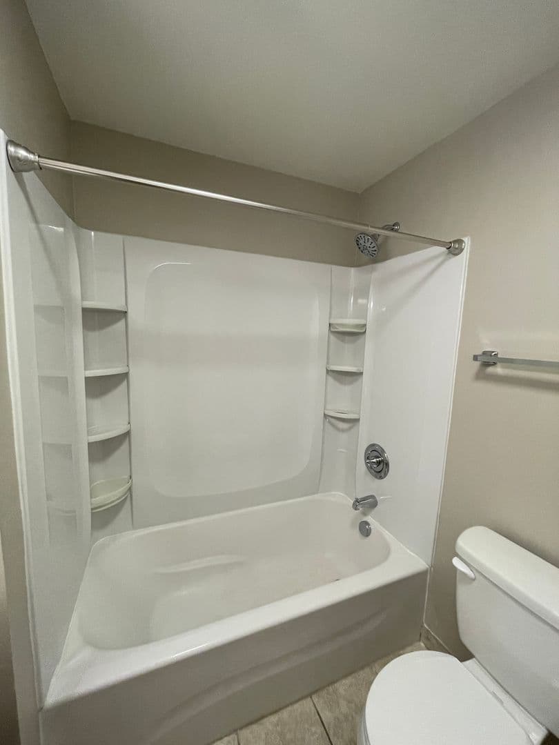 Salem Apartment: 4142-4166 State Street