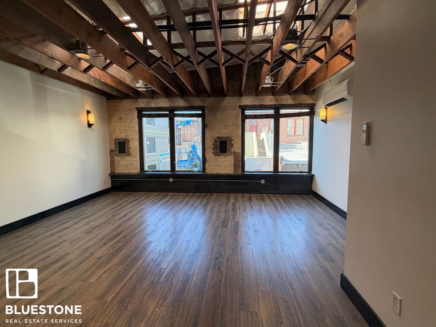 Salem Apartment: 241, 255, 249 Liberty ST NE