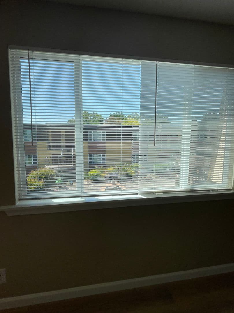 Albany Apartment: 1830 SE Thurston St