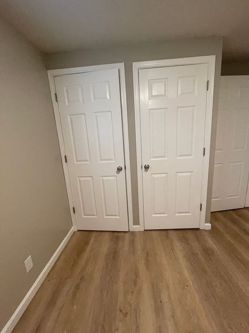 Eugene Apartment: 3659 West 18Th Ave, #6, Office