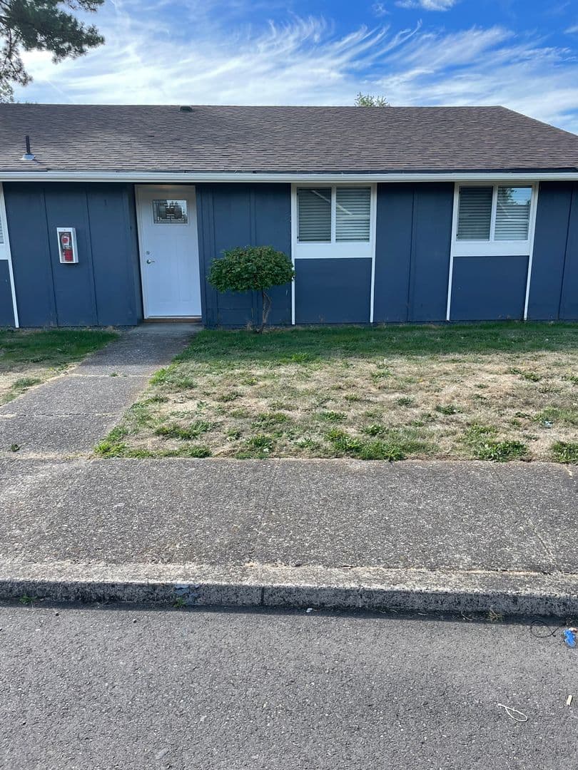 Eugene Apartment: 3659 West 18Th Ave, #6, Office