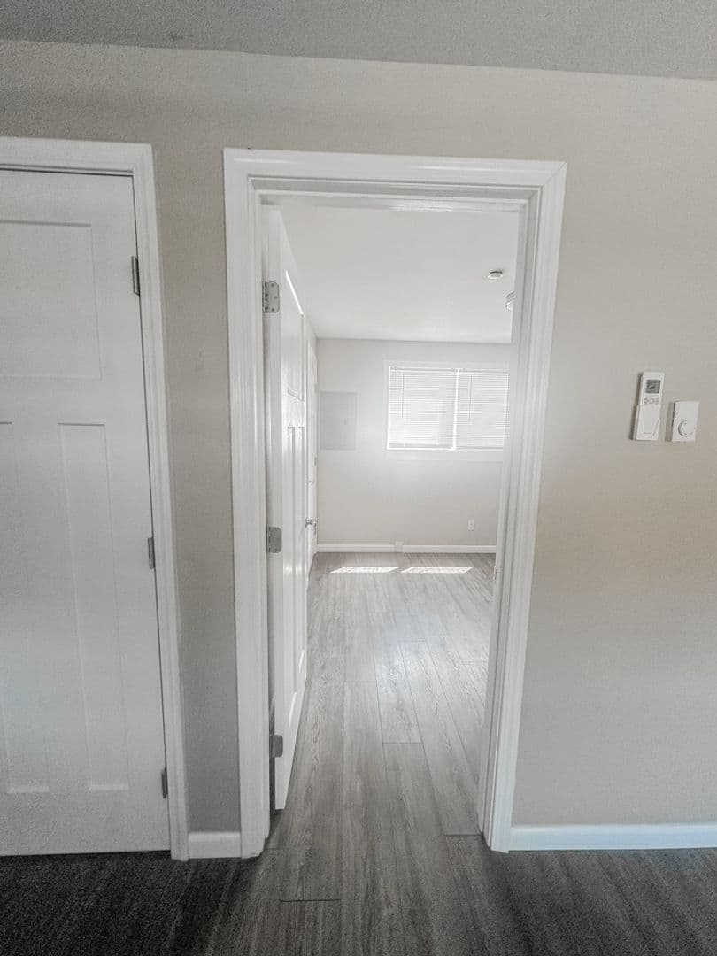 Salem Apartment: 2436-2474 Lee ST SE