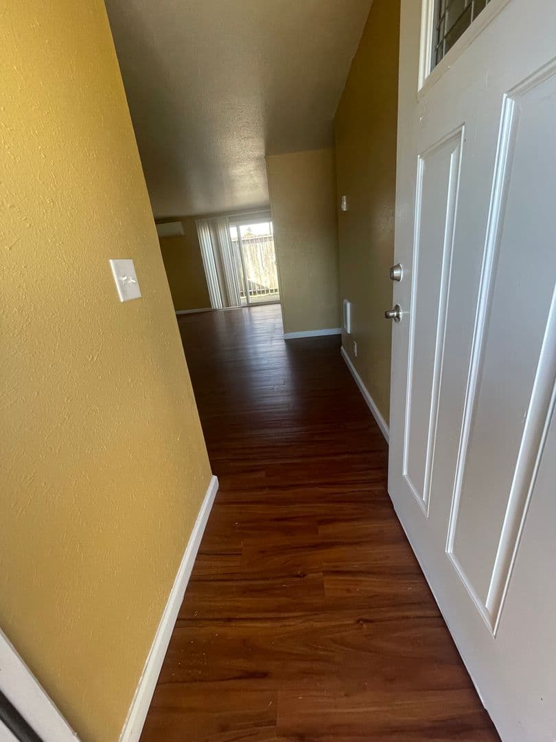Eugene Apartment: 3659 West 18Th Ave, #6, Office