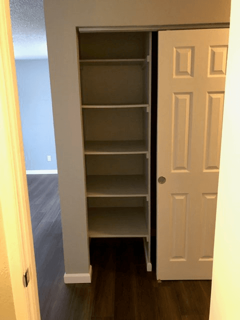 Albany Apartment: 5001 Pacific Blvd SW, Office