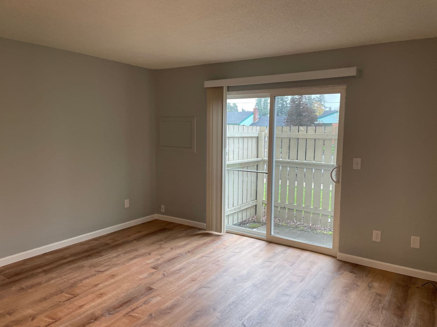 Salem Apartment: 1102-1180 Pine St NE
