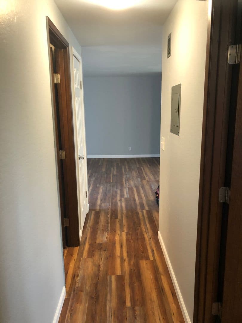 Eugene Apartment: 3659 West 18Th Ave, #6, Office