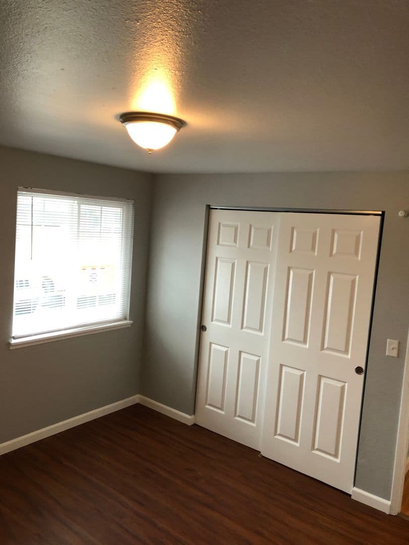 Albany Apartment: 5001 Pacific Blvd SW, Office