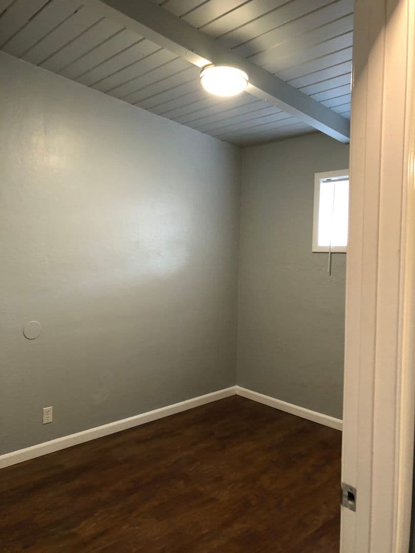 Albany Apartment: 825 SE Waverly  Drive