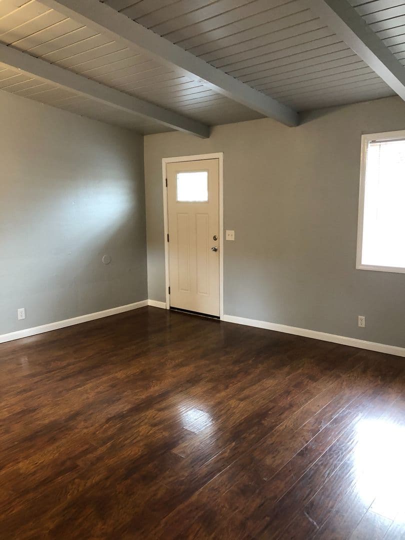 Albany Apartment: 825 SE Waverly  Drive