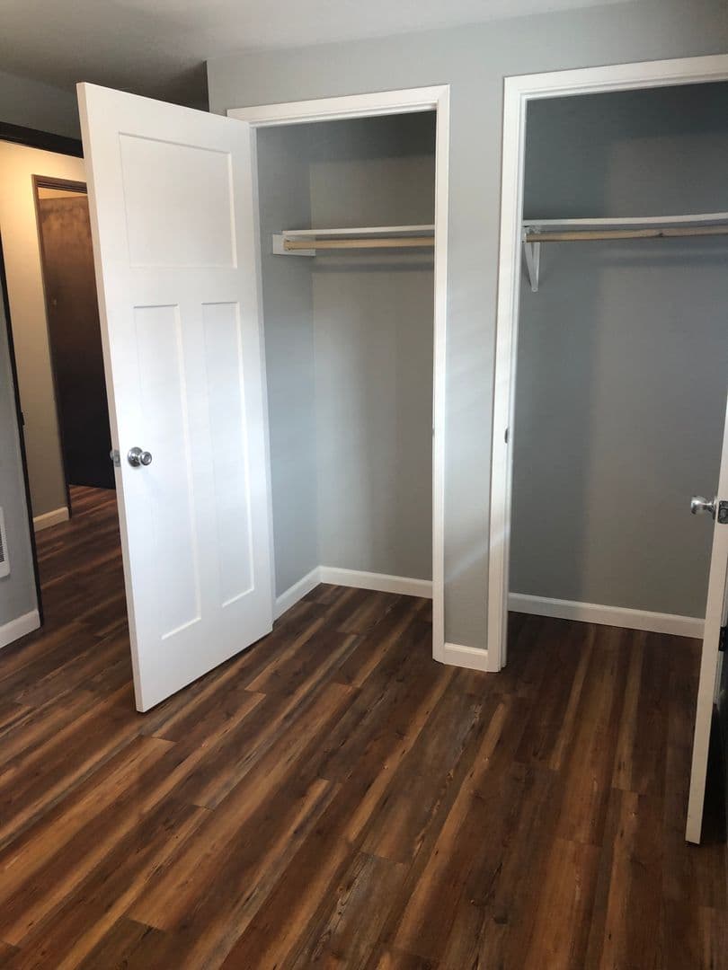 Eugene Apartment: 3659 West 18Th Ave, #6, Office