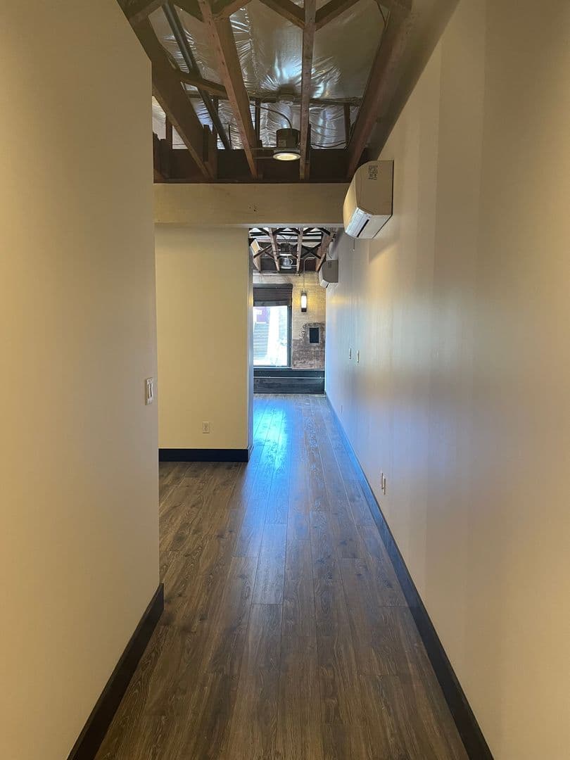 Salem Apartment: 241, 255, 249 Liberty ST NE