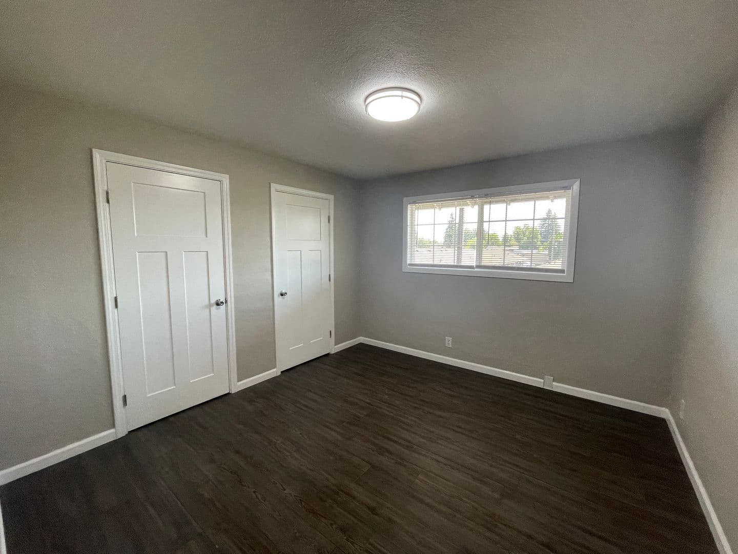 Salem Apartment: 8th Street NW