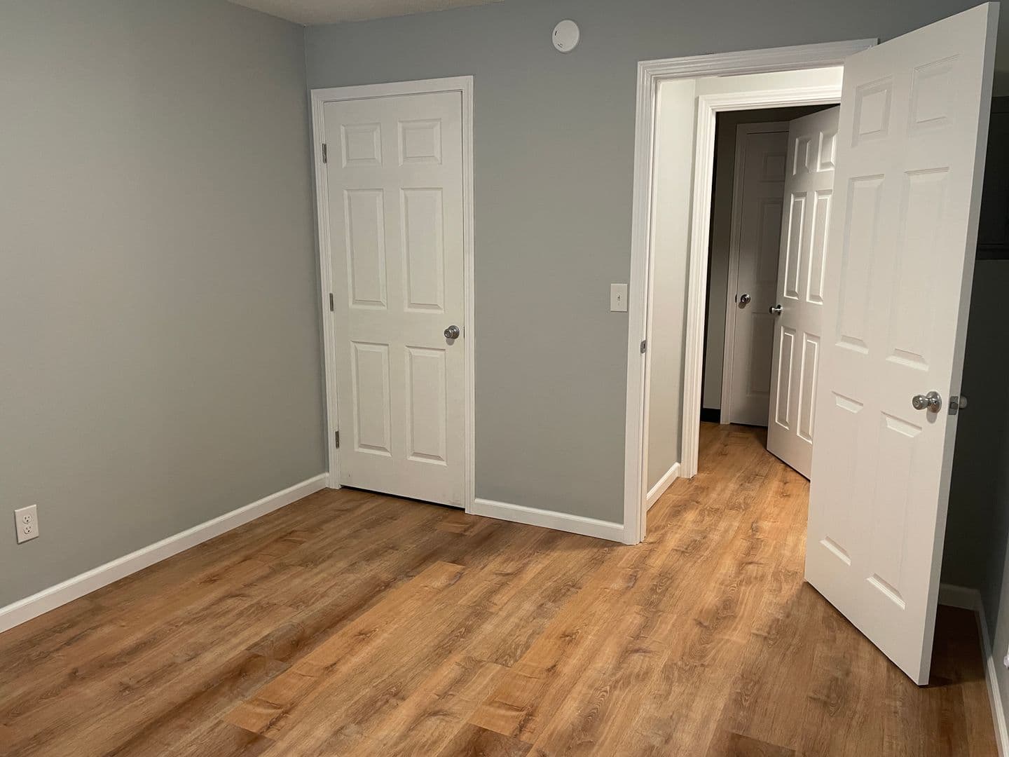 Salem Apartment: 1102-1180 Pine St NE