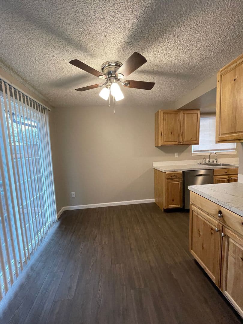 Albany Apartment: 5001 Pacific Blvd SW, Office
