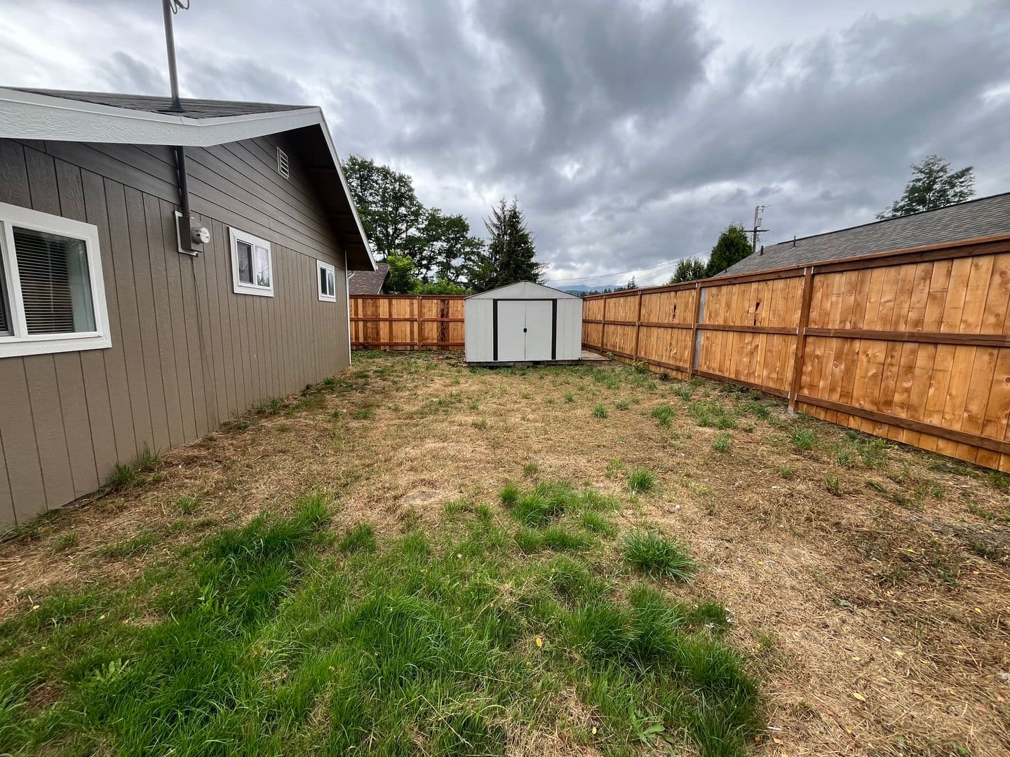Grand Ronde Apartment: 8625 Grand Ronde Road
