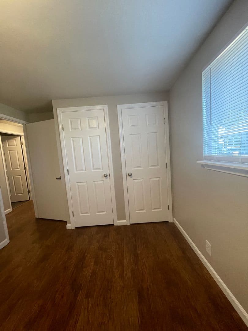 Eugene Apartment: 3659 West 18Th Ave, #6, Office