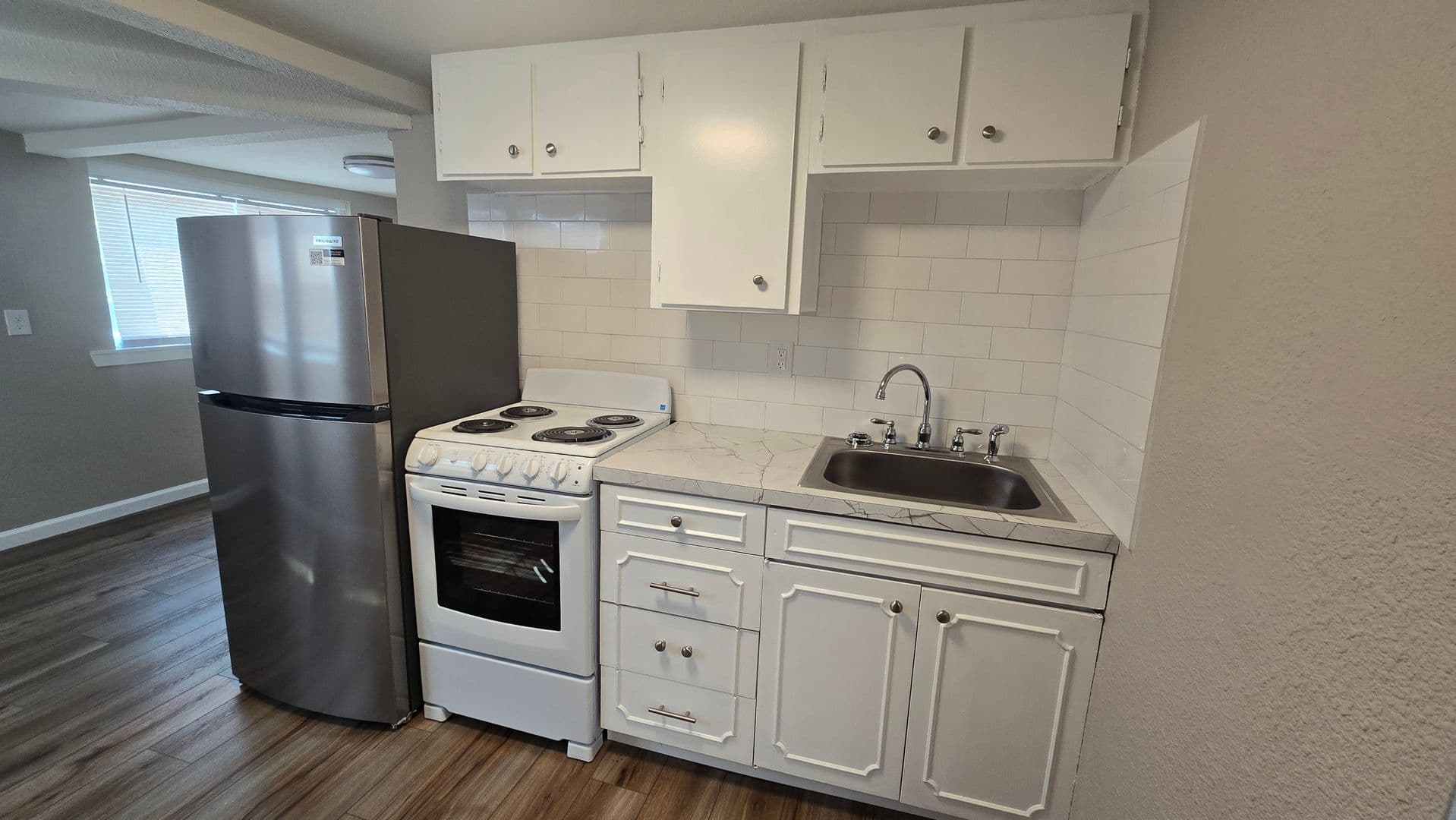 Salem Apartment: PO Box 5517