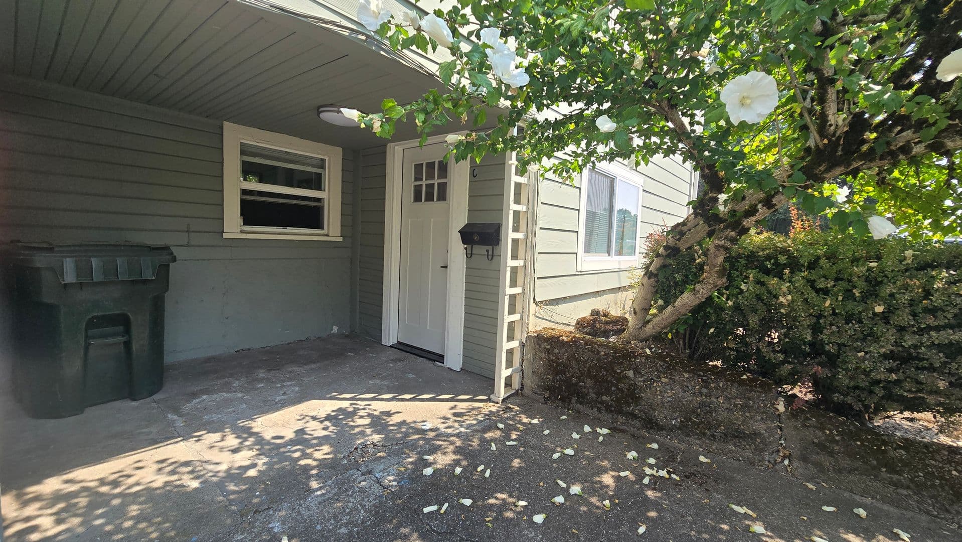 Salem Apartment: PO Box 5517