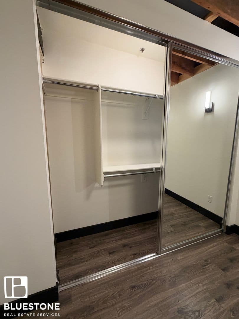 Salem Apartment: 241, 255, 249 Liberty ST NE