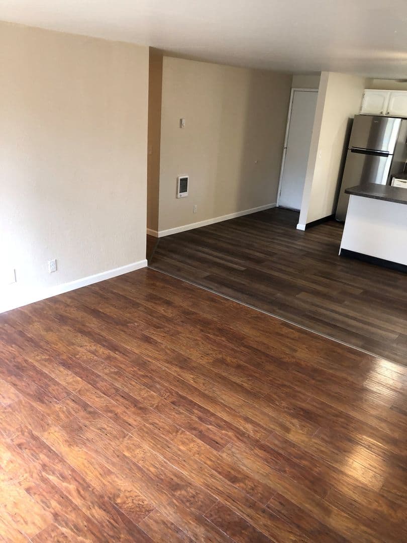 Eugene Apartment: 3659 West 18Th Ave, #6, Office