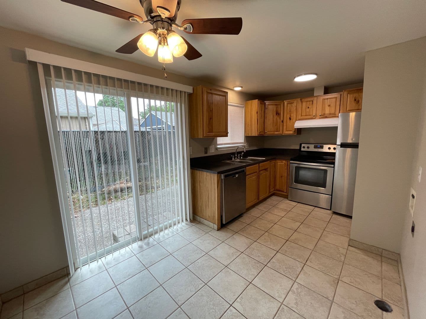 Salem Apartment: 4142-4166 State Street