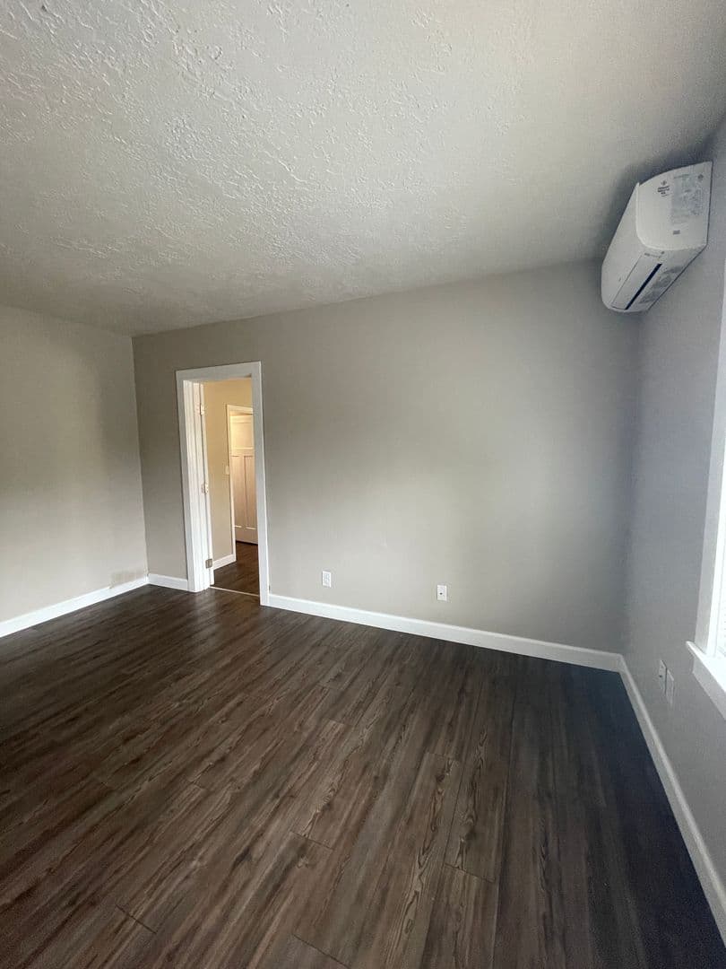 Salem Apartment: PO Box 5517