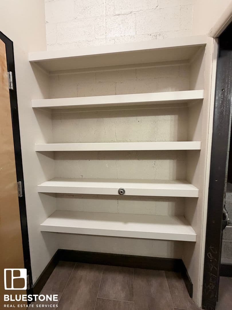 Salem Apartment: 241, 255, 249 Liberty ST NE