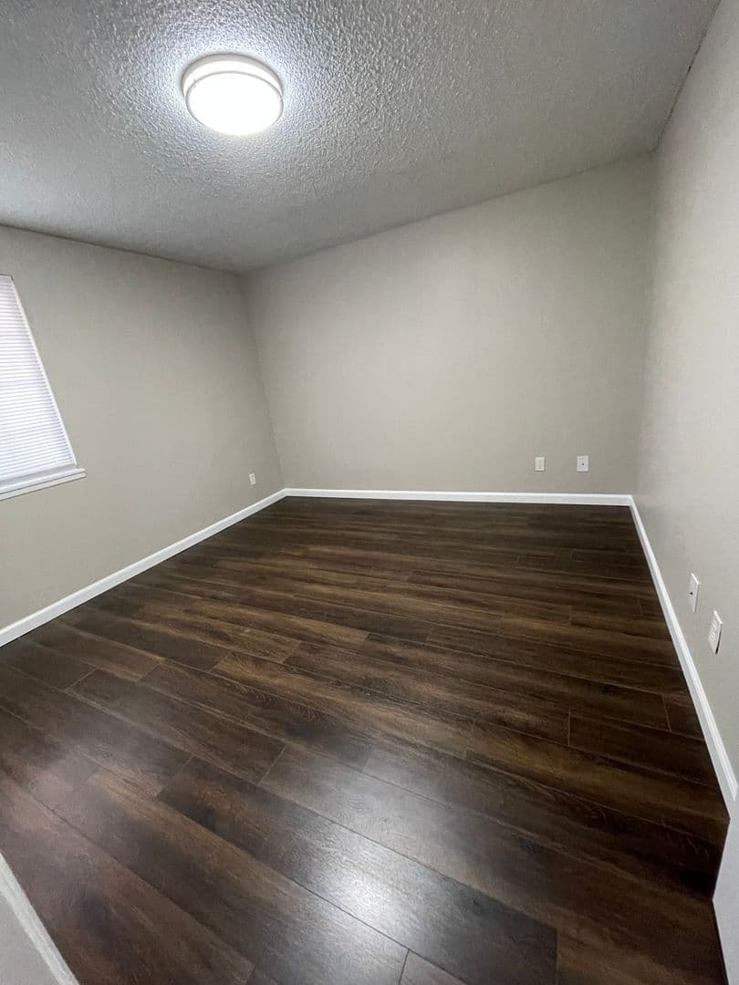 Albany Apartment: 5001 Pacific Blvd SW, Office