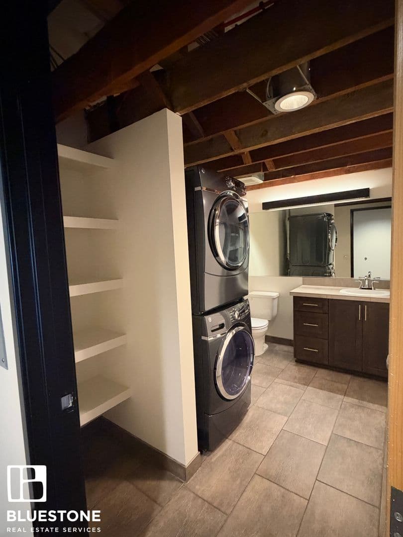 Salem Apartment: 241, 255, 249 Liberty ST NE