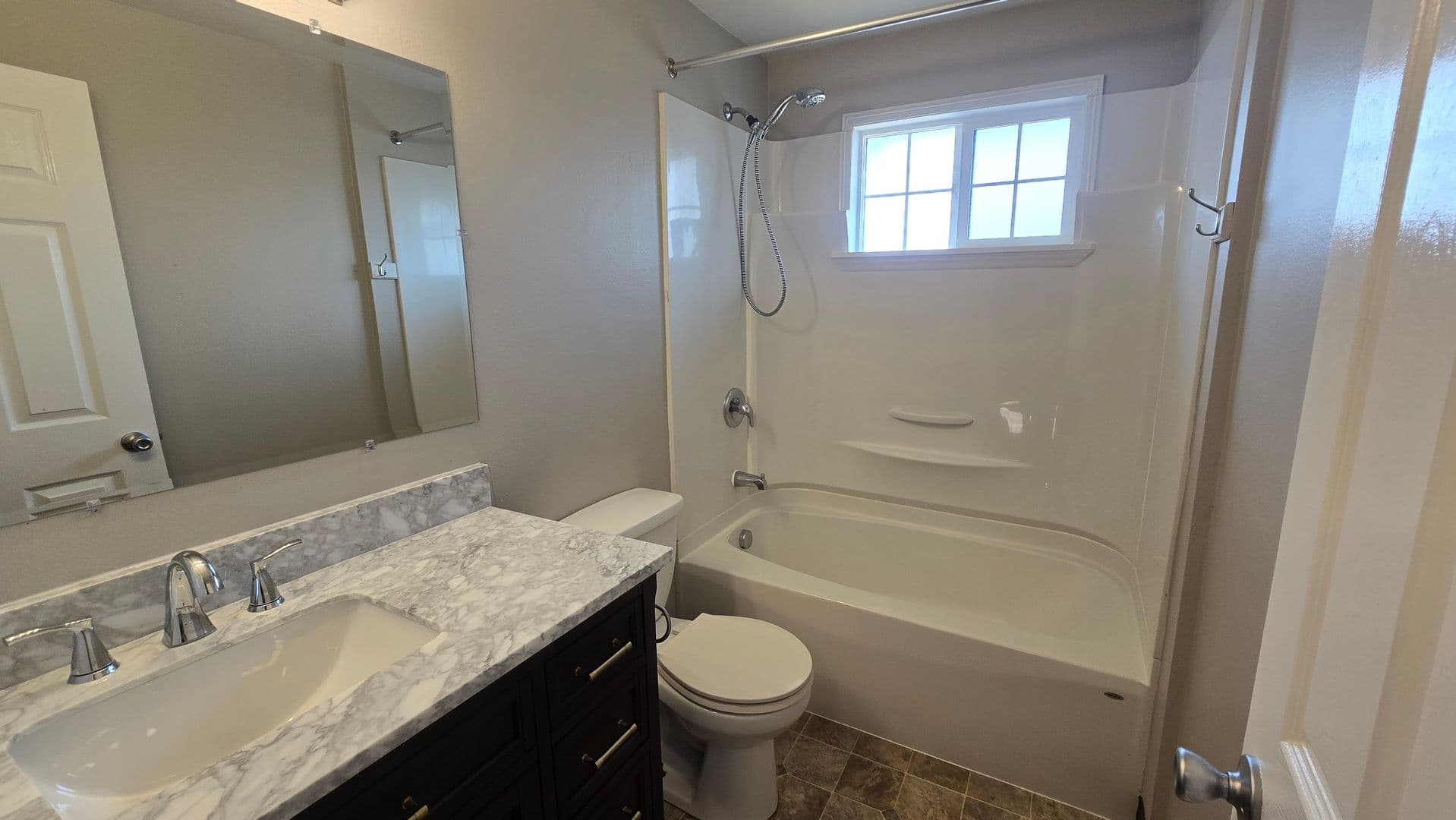 Salem Apartment: 1520-1642 Clay Street NE