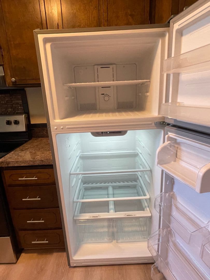 Albany Apartment: 1830 SE Thurston St