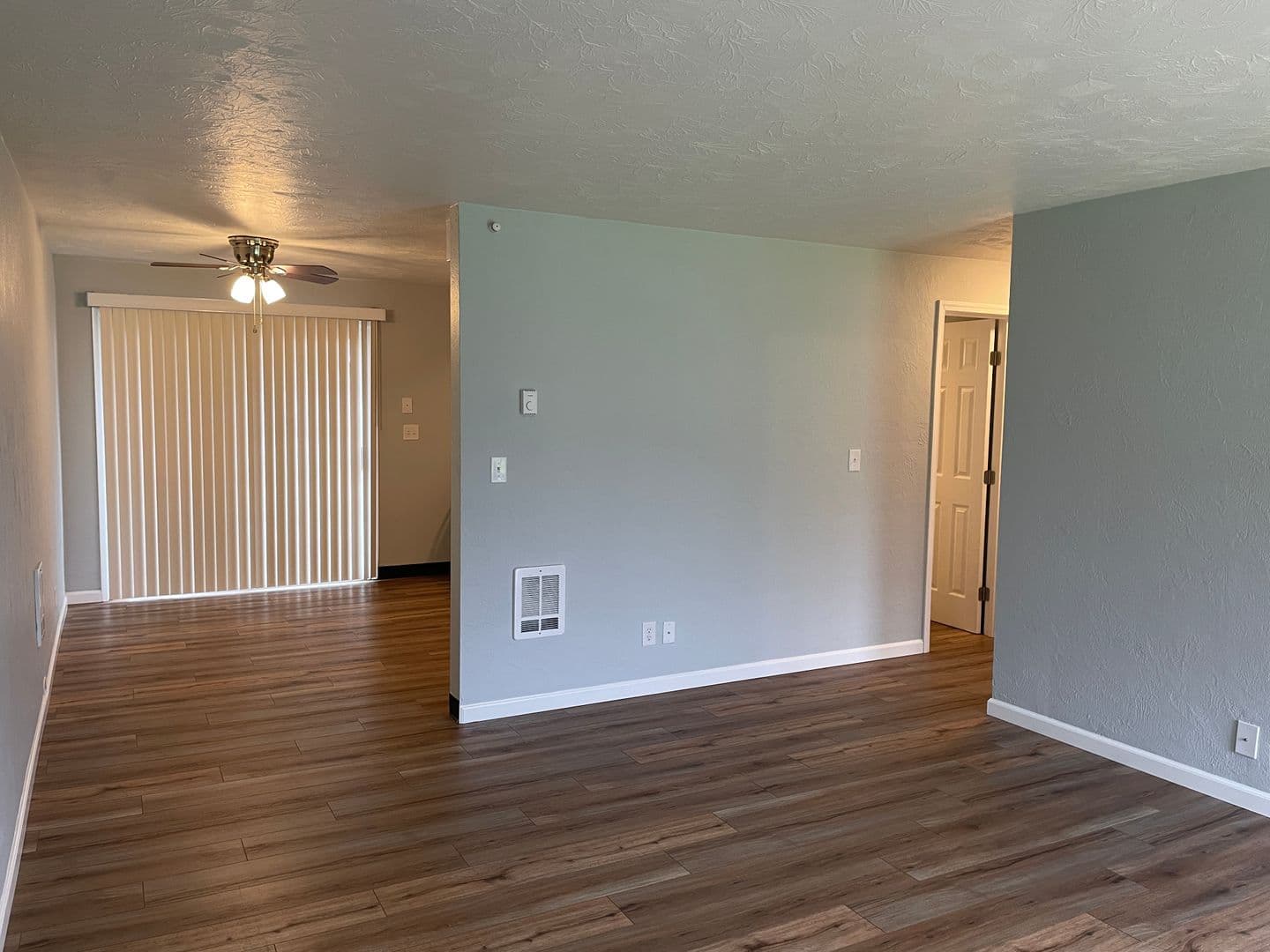 Salem Apartment: 8th Street NW