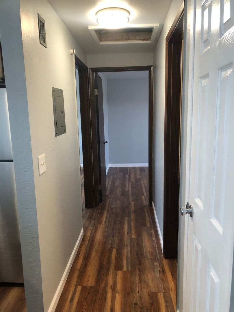 Eugene Apartment: 3659 West 18Th Ave, #6, Office