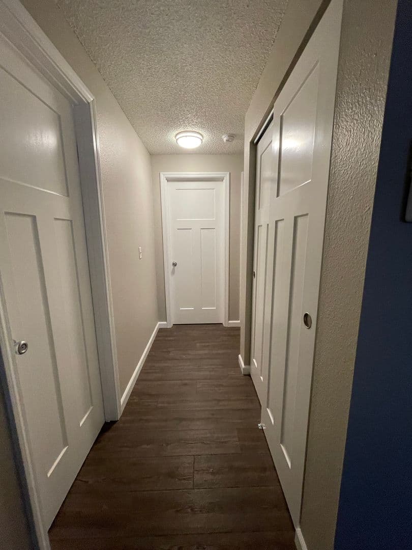 Albany Apartment: 5001 Pacific Blvd SW, Office