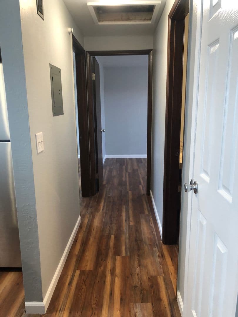 Eugene Apartment: 3659 West 18Th Ave, #6, Office