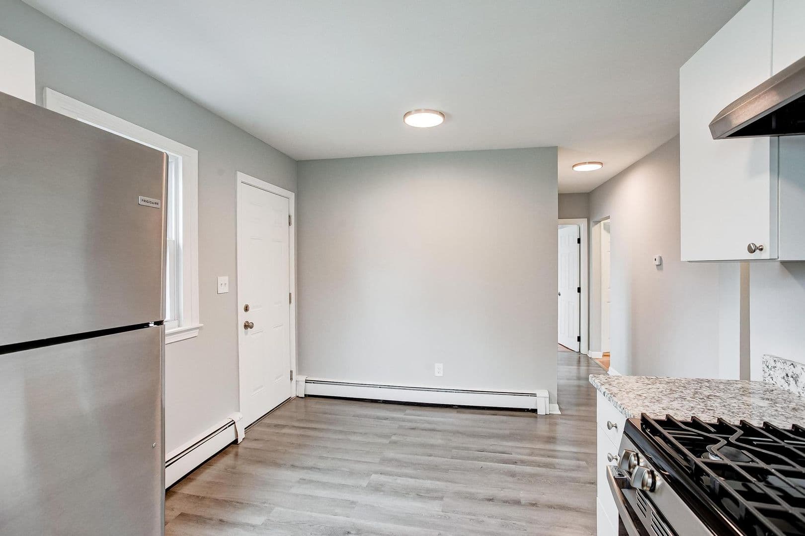 Tewksbury Apartment: 20 East St