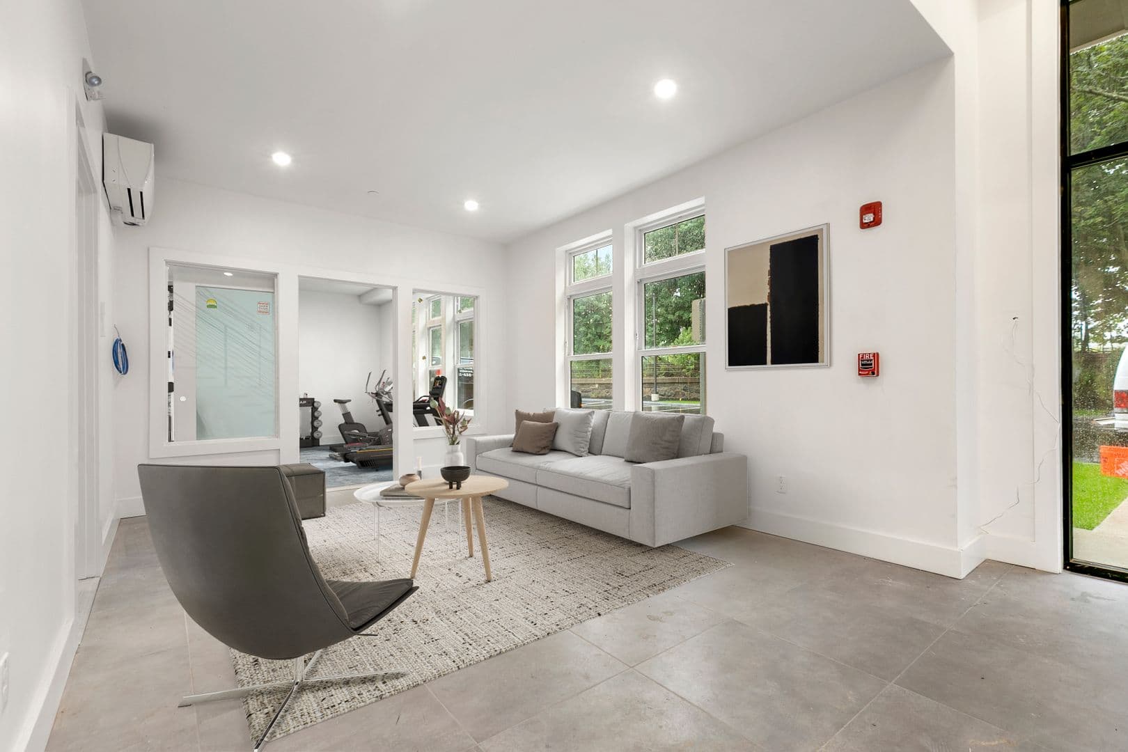 Wakefield Apartment: 581 Salem st