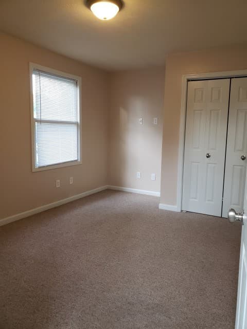 Bloomington House: 417 East 15th Street