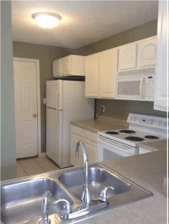Bloomington Townhome: 2632 East Oaklawn Court
