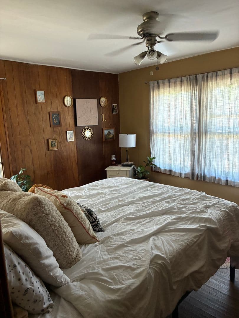 Bloomington House: 114 East 1st Street