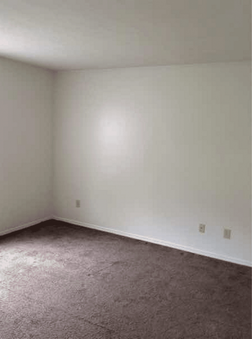 Bloomington House: 320 West 17th Street