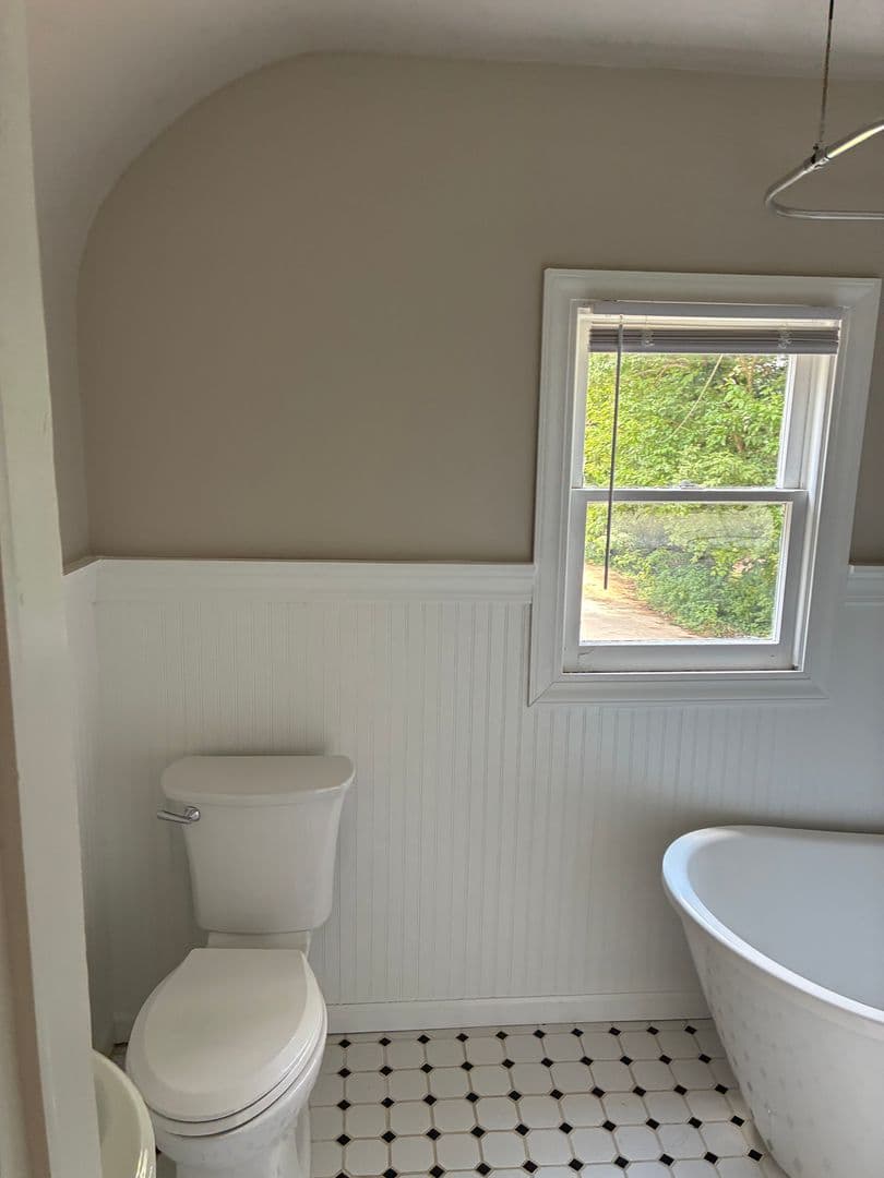 Bloomington House: 1003 North Woodburn Avenue