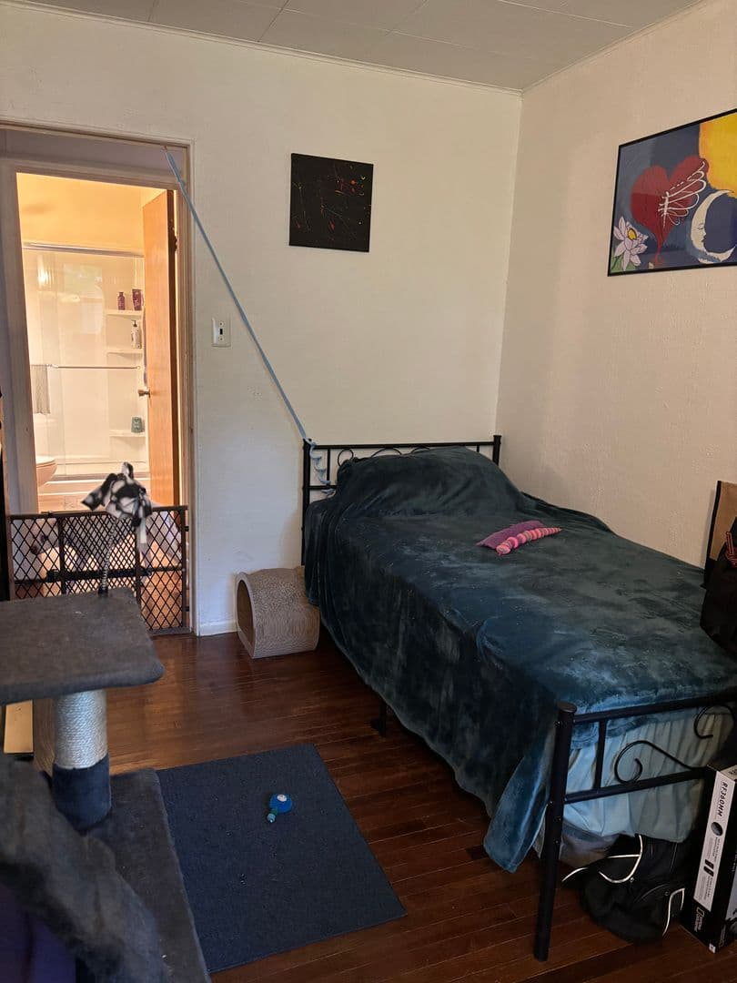 Bloomington House: 2620 East 5th Street
