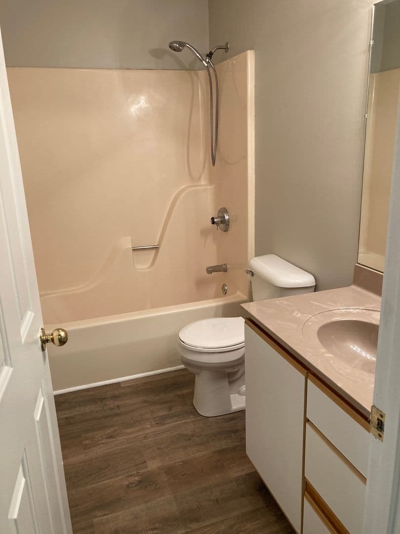 Bloomington Apartment: 1385 West Allen Street - A3