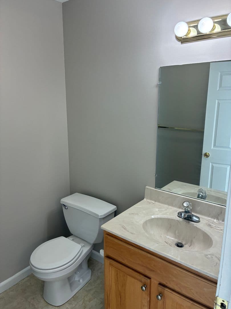 Bloomington Townhome: Batchelor Heights