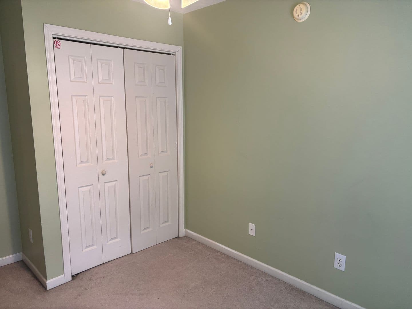 Bloomington House: 3465 South Oaklawn Court