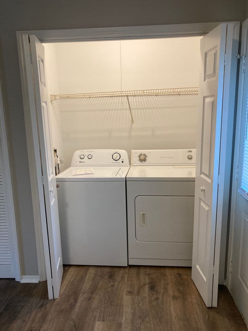 Bloomington Apartment: 1385 West Allen Street - A3