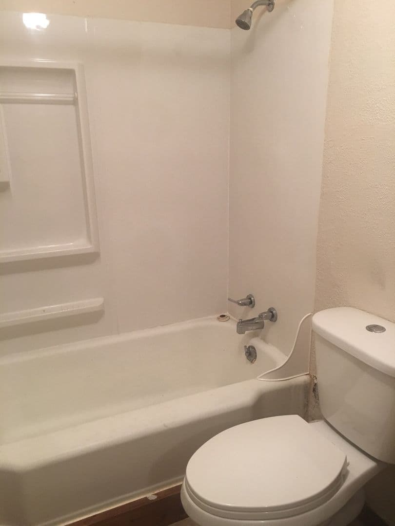 Bloomington House: 1306 West 6th Street