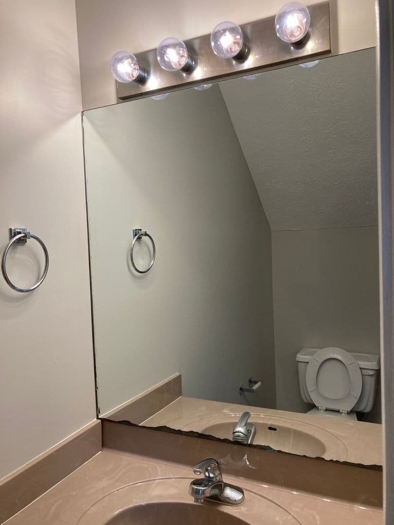 Bloomington Apartment: 1385 West Allen Street - A3